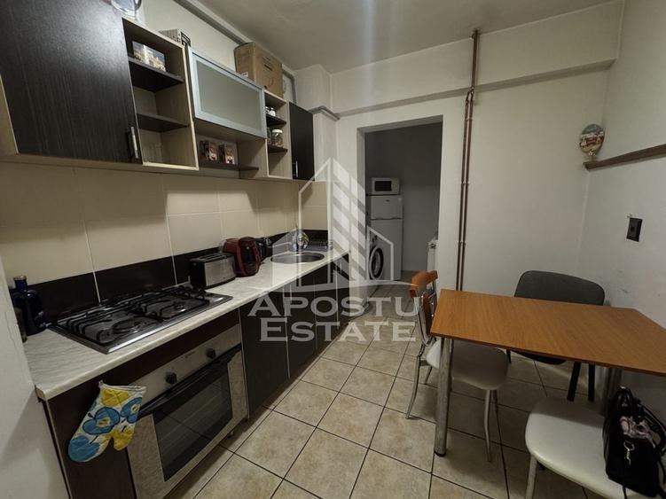 Garsonieră decomandată, mobilată în Ultracentral