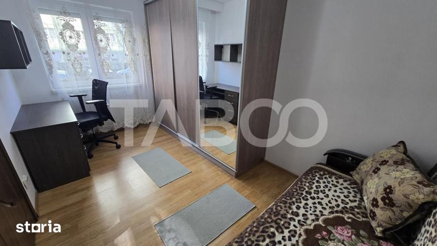 Apartament cu 2 camere semidecomandat, mobilat în Est