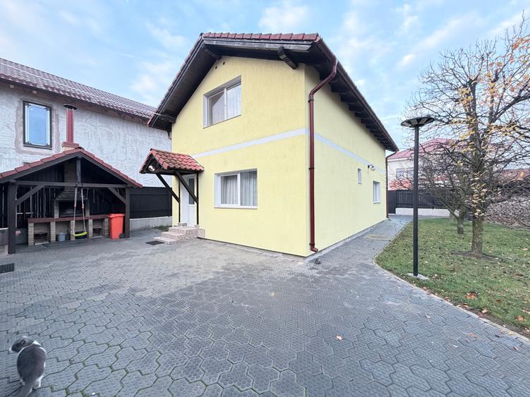 Casă cu 3 camere cu Teren 1000 Mp în Cristian