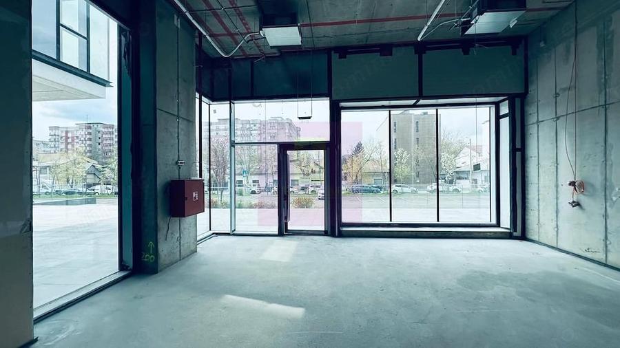 Spațiu comercial, de 103 mp, în Sebastian
