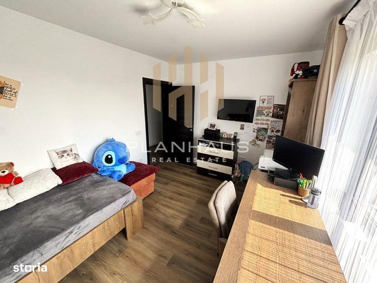 Casă cu 4 camere cu Teren 500 Mp în Cătălina