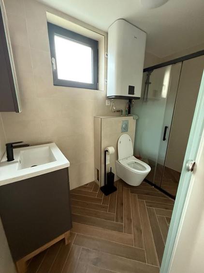 Casă cu 2 camere cu Teren 250 Mp în Exterior Vest