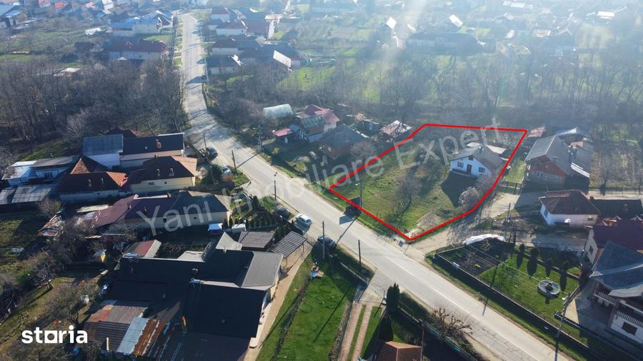 Casă cu 2 camere cu Teren 1589 Mp în Domnești
