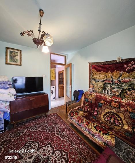 Apartament cu 3 camere în Iosia