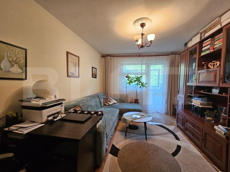 Apartament 2 camere, 39 mp, zona Podul de Piatra - 1