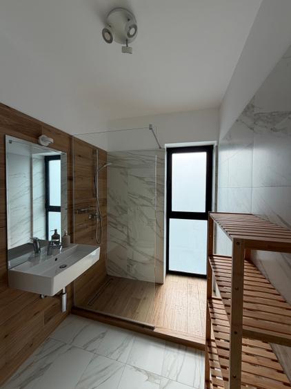 Apartament cu 2 camere decomandat în Herăstrău