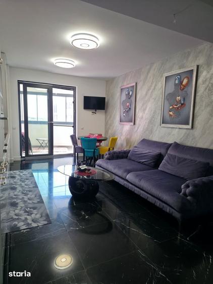 Apartament cu 3 camere în Piața Centrală