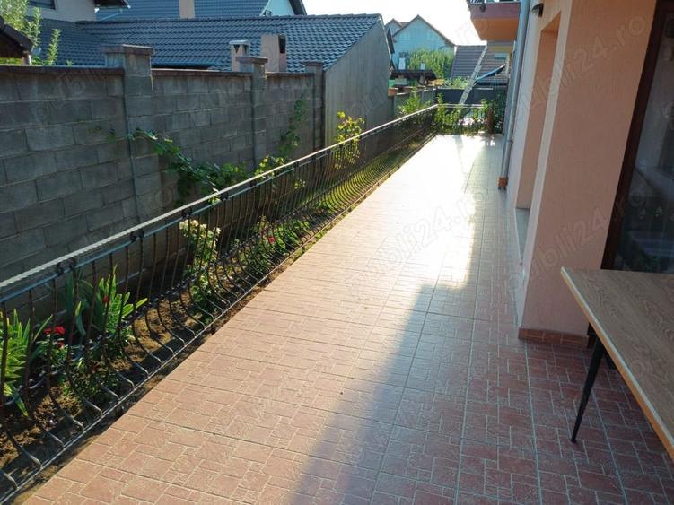 Casă cu 3 camere în Vladimirescu