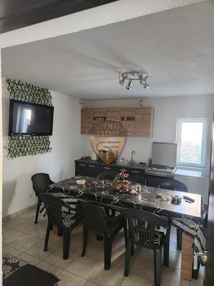 Casă individuală cu 15 camere cu Canalizare în Lumina