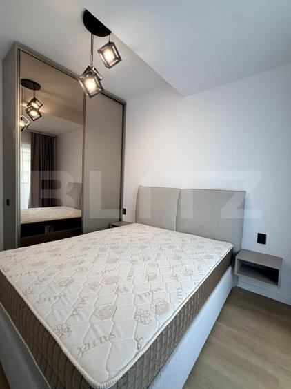 Apartament cu 2 camere semidecomandat, mobilat în Florești