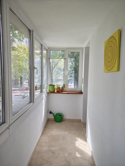 Apartament cu 3 camere semidecomandat, mobilat în Muncii