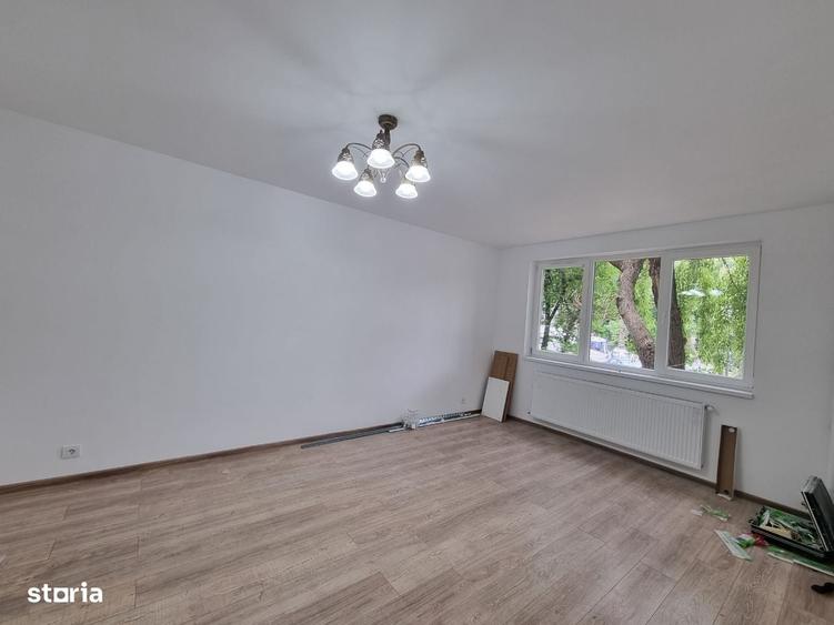 Apartament cu 3 camere decomandat în Giurgiului