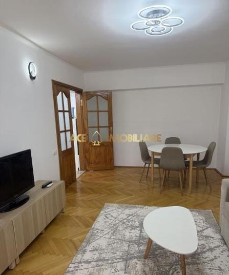 Apartament cu 3 camere decomandat, mobilat în Unirii