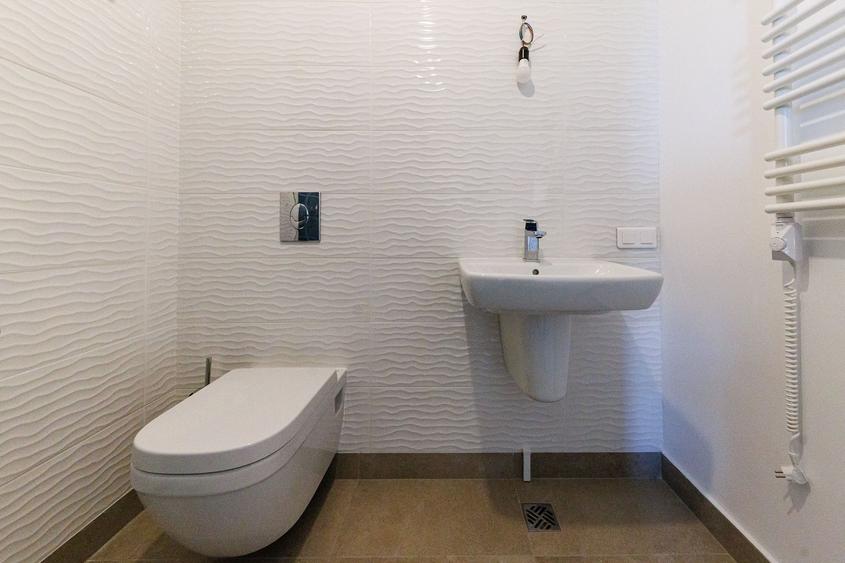Penthouse cu 3 camere decomandat în Complex Studențesc