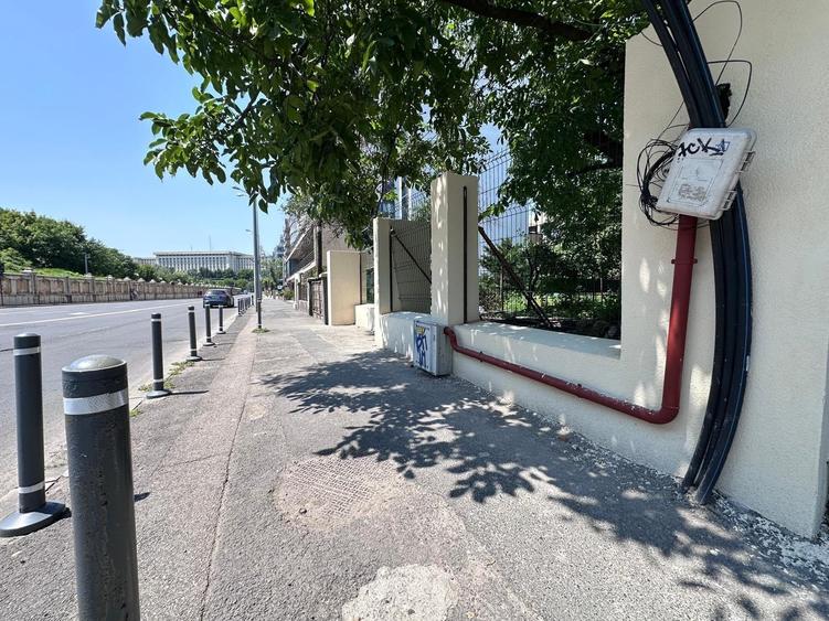 Apartament cu 2 camere semidecomandat, mobilat în Cotroceni