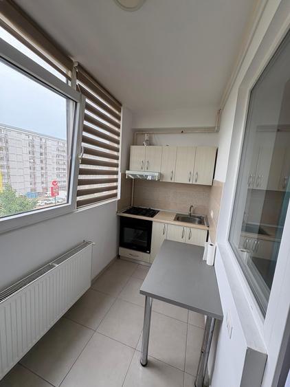 Apartament cu 2 camere decomandat în Militari