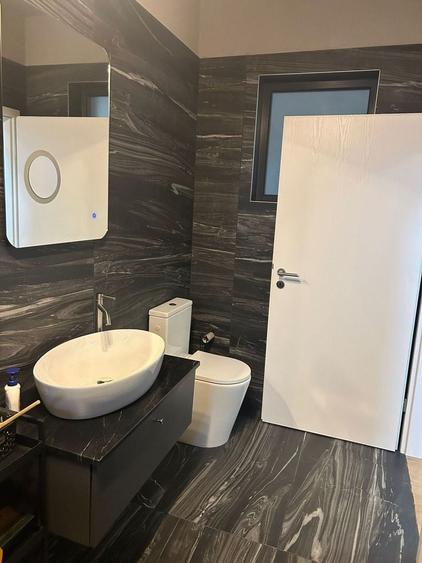 Casă individuală cu 5 camere decomandat cu Canalizare în Biled