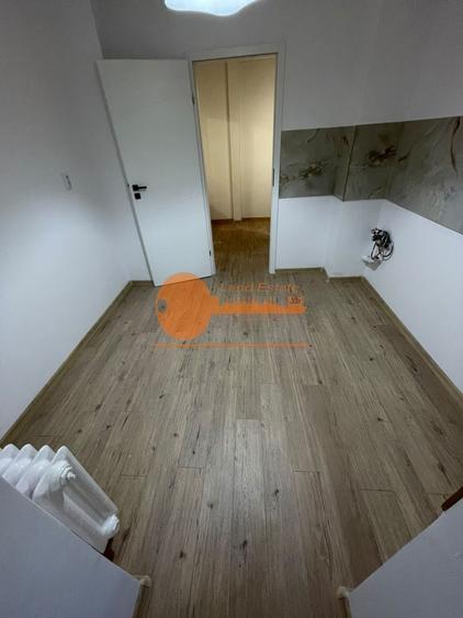 Apartament cu 2 camere decomandat în Apusului