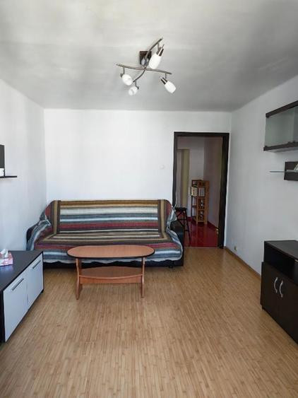 Apartament cu 2 camere decomandat, mobilat în Drumul Taberei