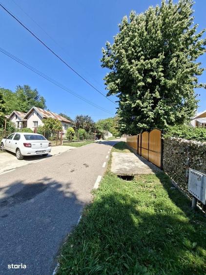 Casă cu 3 camere în Răzvad