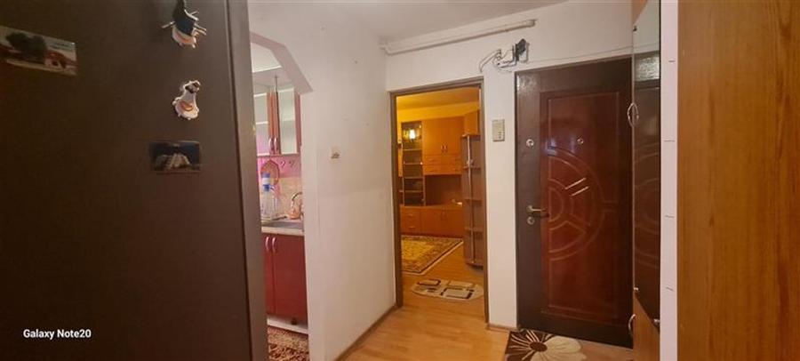 Apartament cu 2 camere decomandat în UTA