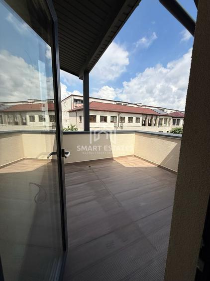 Duplex cu 4 camere cu Canalizare în Theodor Pallady