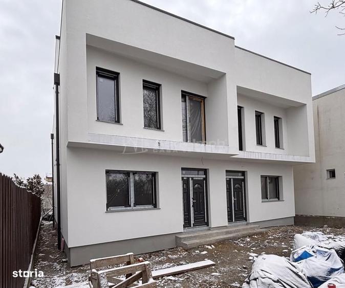Casă cu 5 camere cu Teren 255 Mp în Cantemir