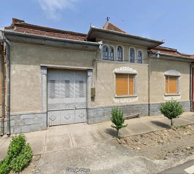Casă cu Teren 900 Mp în Valea Timișului