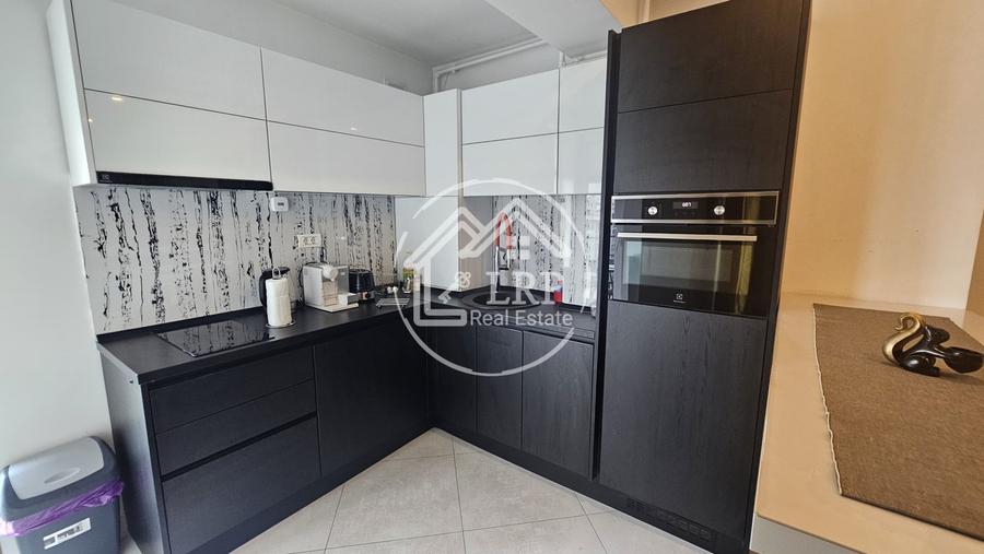 Apartament cu 2 camere semidecomandat în Uverturii