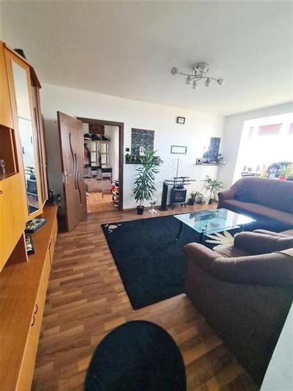 Apartament cu 2 camere semidecomandat, mobilat în Astra