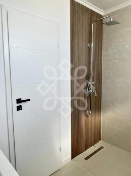 Apartament cu 2 camere semidecomandat în Oncea
