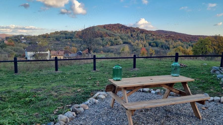 Casă cu Teren 9500 Mp în Nord