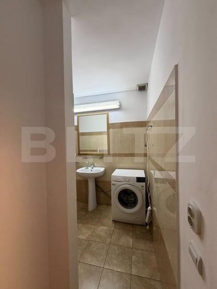 Apartament cu 2 camere semidecomandat, mobilat în Semicentral