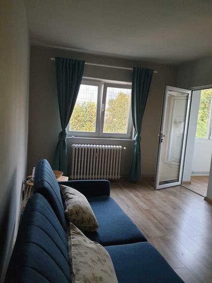 Apartament cu 2 camere decomandat în Central — fotografia 1