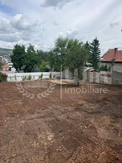 Teren Construcții intravilan de 351 mp, în Gruia