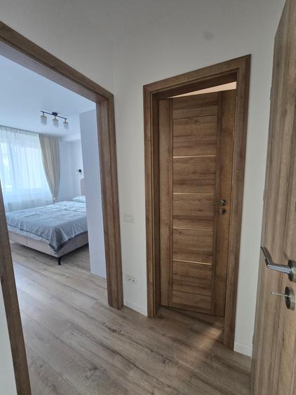 Apartament cu 2 camere semidecomandat în Giulești