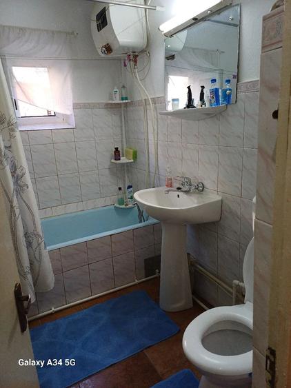 Apartament cu 2 camere decomandat în E3