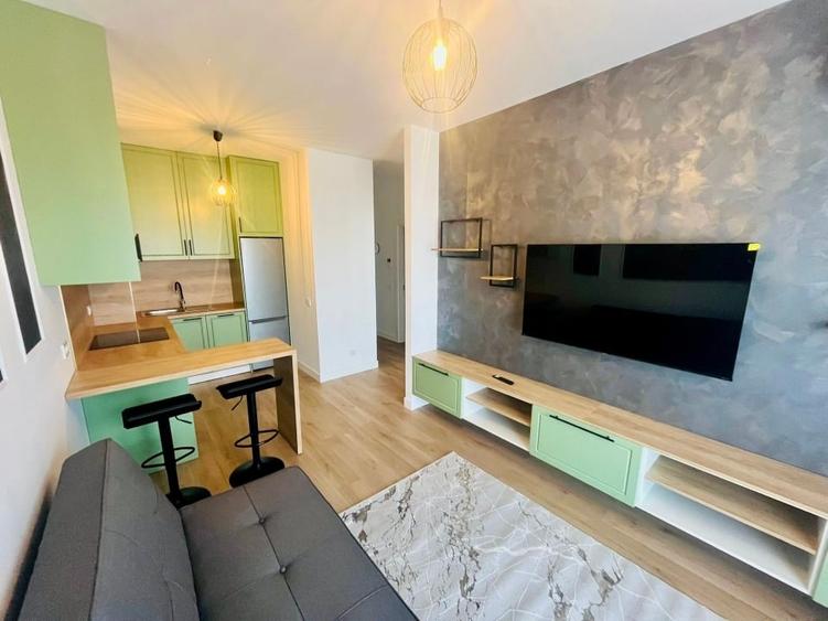 Apartament cu 2 camere decomandat în Baza 3