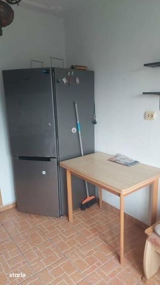 Apartament cu 3 camere în Mircea cel Bătrân