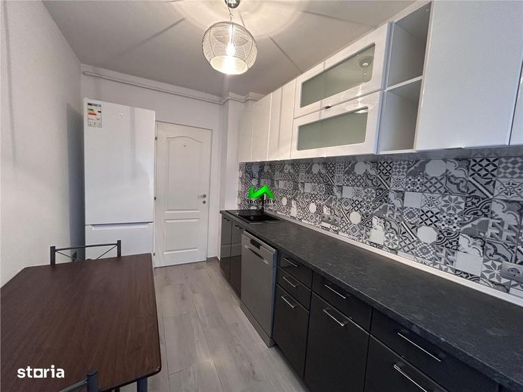 Apartament cu 3 camere decomandat în Ștrand