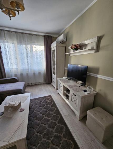 Apartament cu 2 camere decomandat în Grozăvești