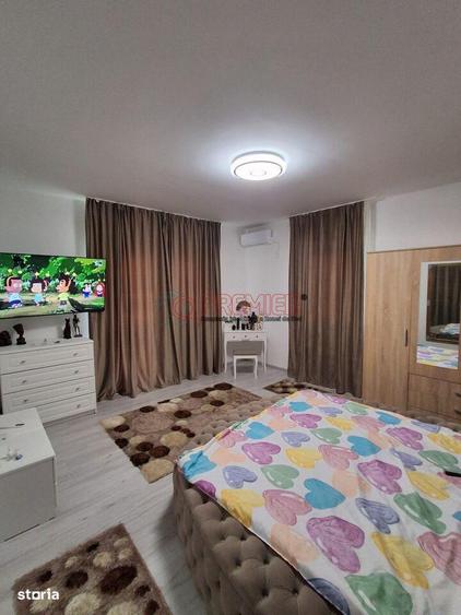 Apartament cu 3 camere în Metalurgiei
