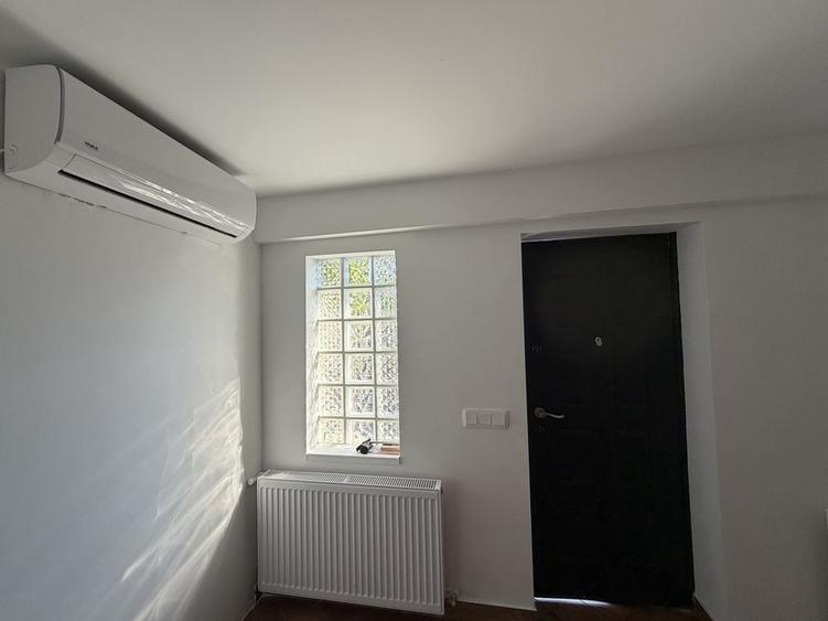 Casă cu 3 camere cu Teren 50 Mp în Central