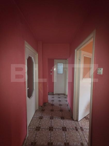 Apartament cu 3 camere decomandat, mobilat în Tudor