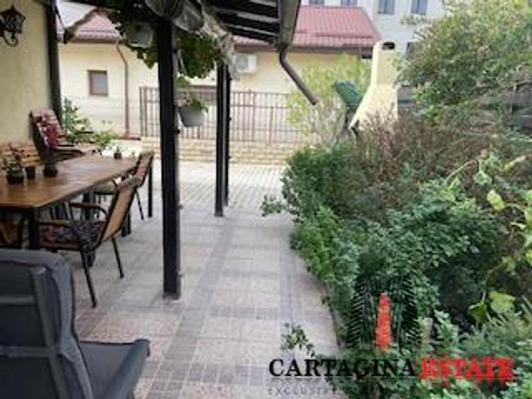 Casă cu 5 camere cu Teren 235 Mp în Pipera