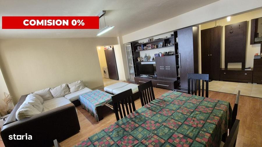 Apartament cu 3 camere semidecomandat în 9 Mai