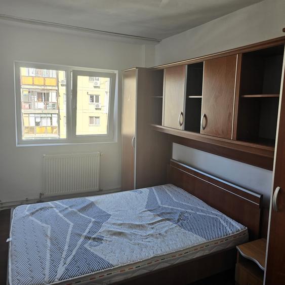 Apartament cu 3 camere decomandat, mobilat în Militari