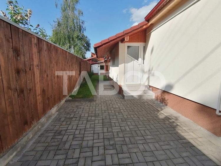 Duplex cu 3 camere semidecomandat cu Canalizare în Calea Poplăcii