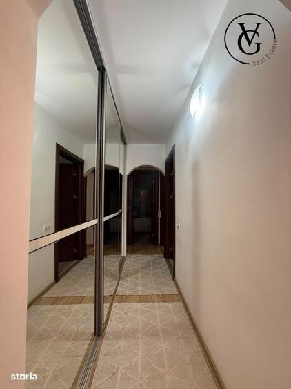 Apartament cu 3 camere decomandat în Faleza Nord
