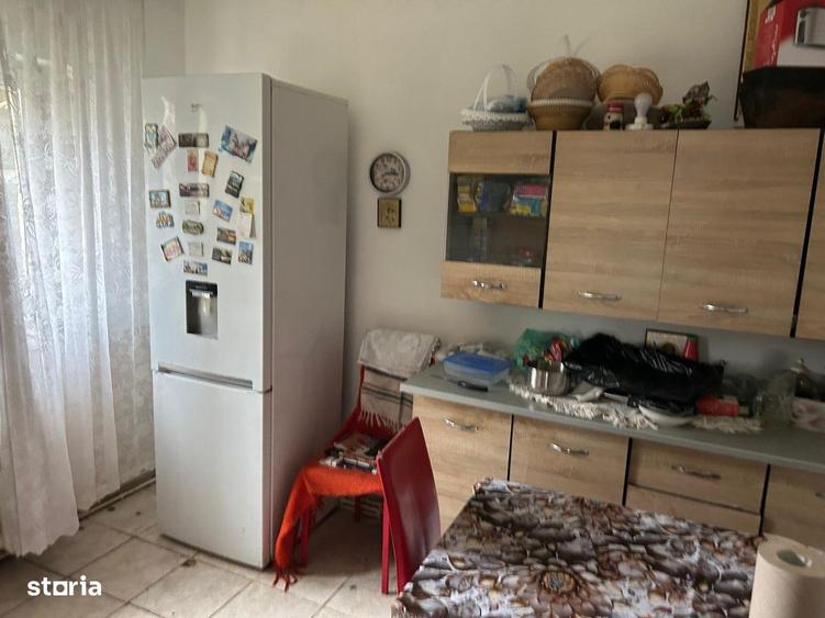 Casa - zona Pd de Piatra - Cantemir - 4